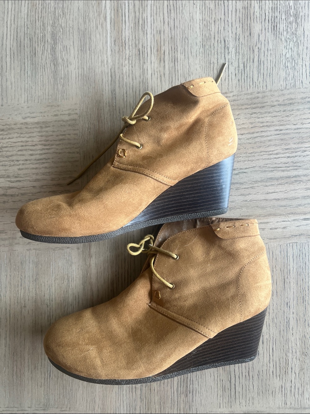 Cato women’s Chestnut Suede Lace-Up Chukka Boots - Picture 2 of 6